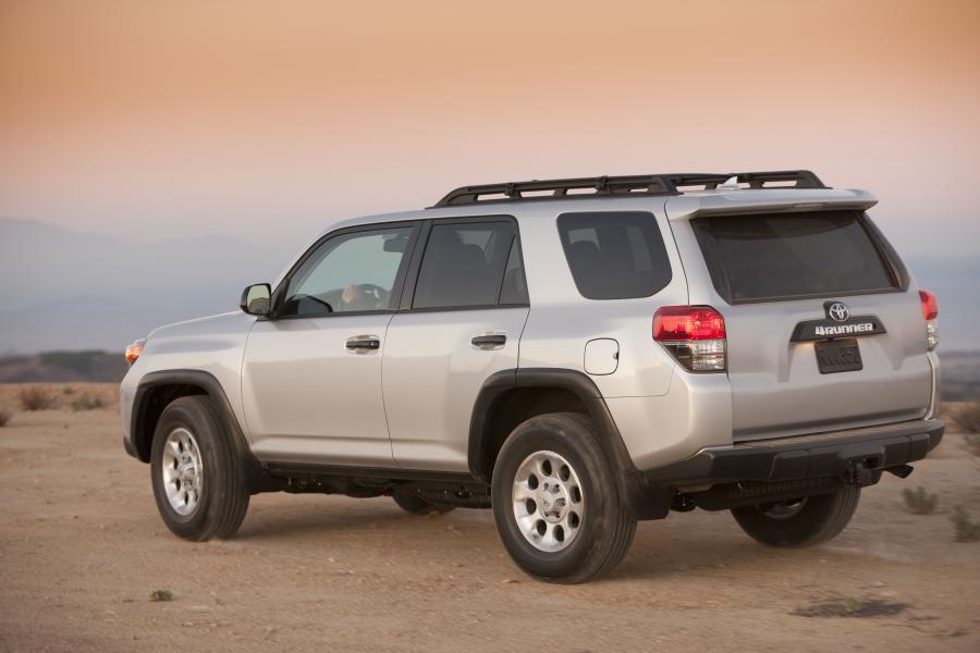  Toyota 4Runner Trail 2010 года  (фото 49 из 66)